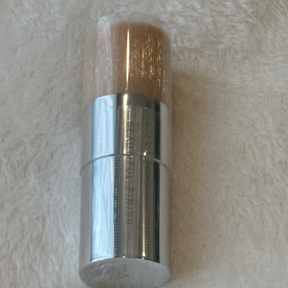 Bare Escentuals Beautiful Finish Brush with Tan Bristles